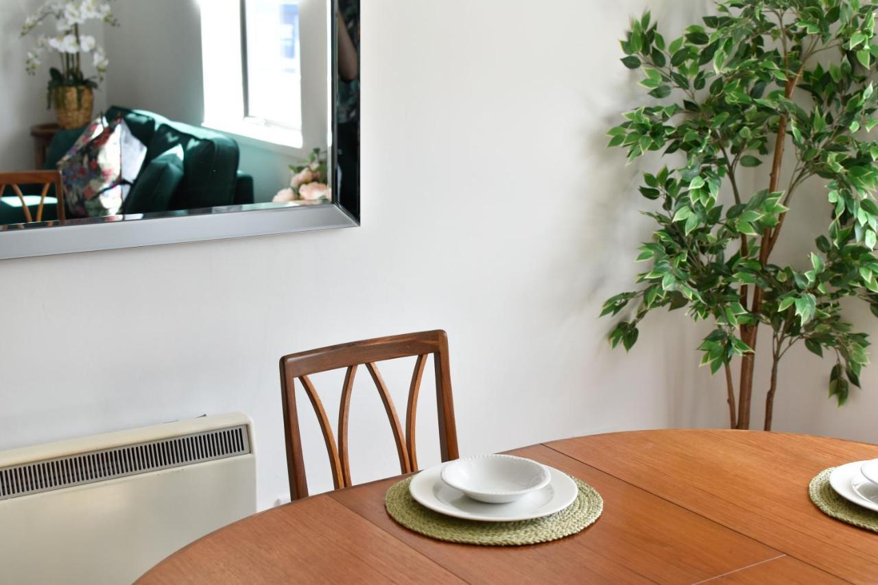 Luxury Spacious 2 Bed Apartment Shilton  Exterior foto